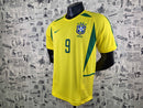 Camisa Retrô Brasil Copa 2002 - Ronaldo 9 - Nike